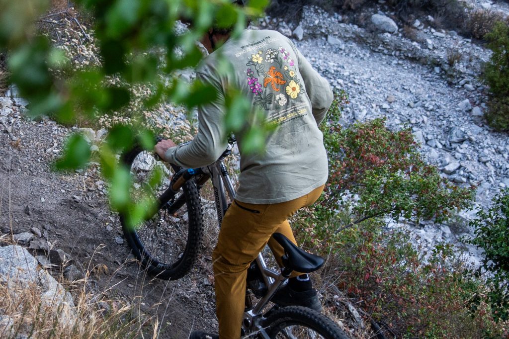 Volunteer Off Trail Volunteer Off Trail